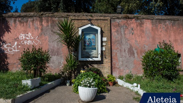 Our Lady of Divine Love