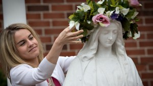 MAY CROWNING