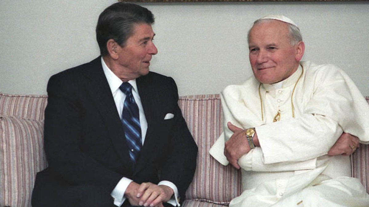 POPE JOHN PAUL II AND PRESIDENT RONALD REAGAN