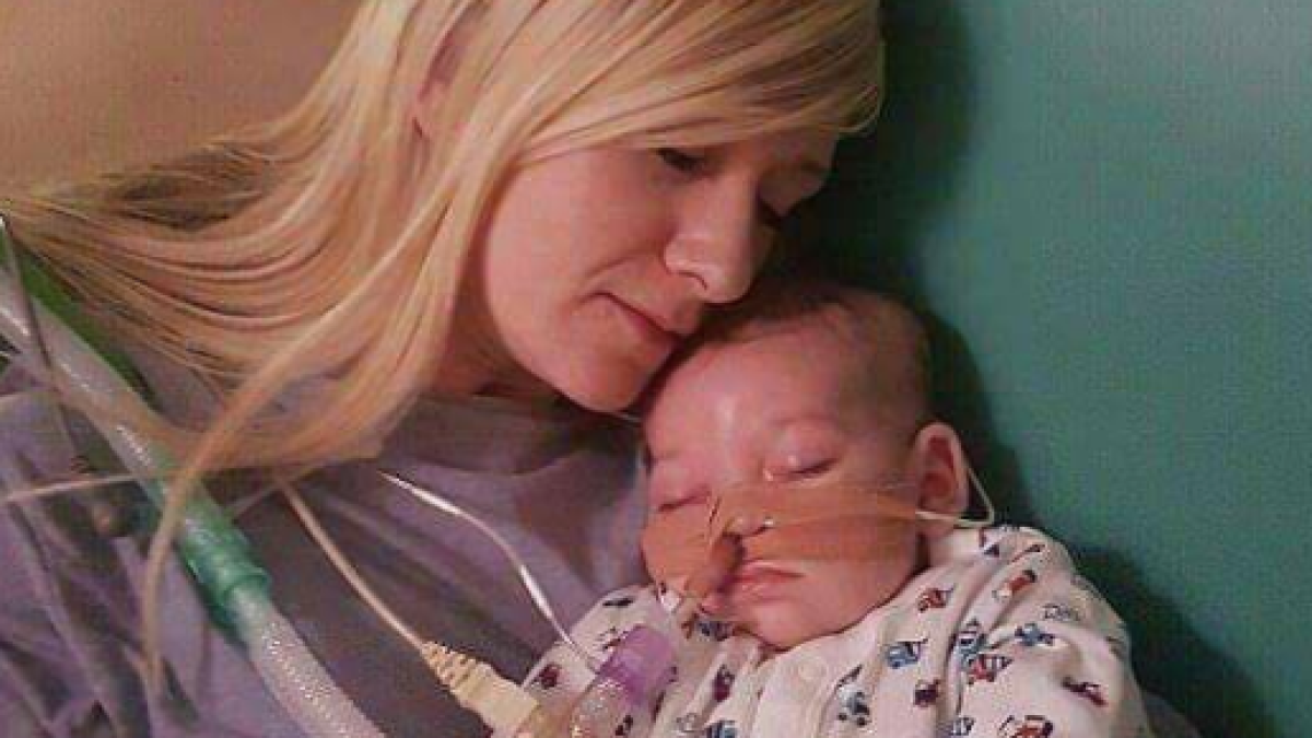 web charlie gard baby mother Facebook:Charlie’s fight