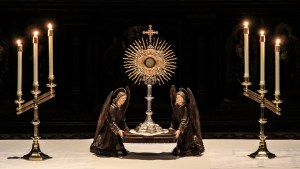 CONSECRATED HOST IN MONSTRANCE