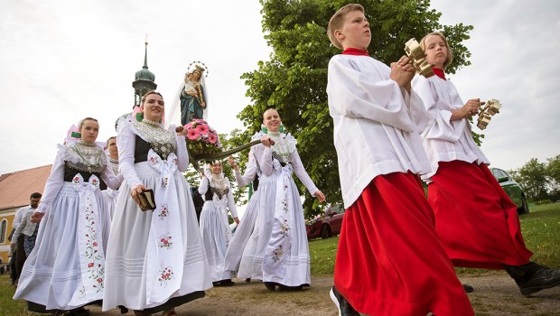 SORB PROCESSION VIRGIN MARY