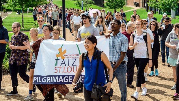 ST LOUIS,TAIZE