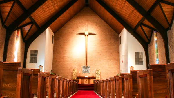 INTERIOR CHURCH,PEWS
