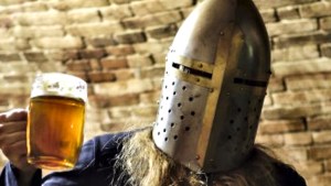 KNIGHT WITH MUG OF BEER