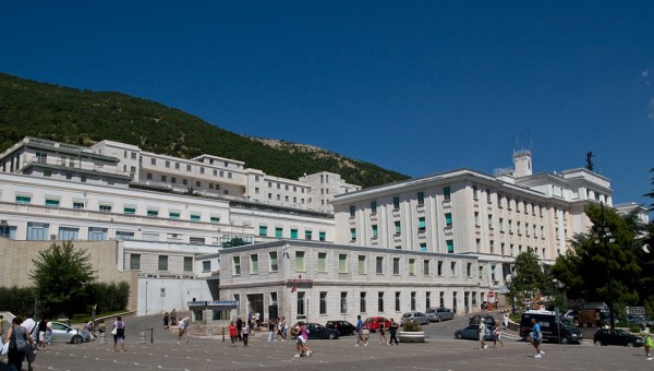 DOM ULGI W CIERPIENIU