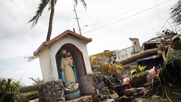 PUERTO RICO,STATUE