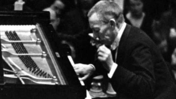 Rachmaninoff playing his own Piano Concerto 2