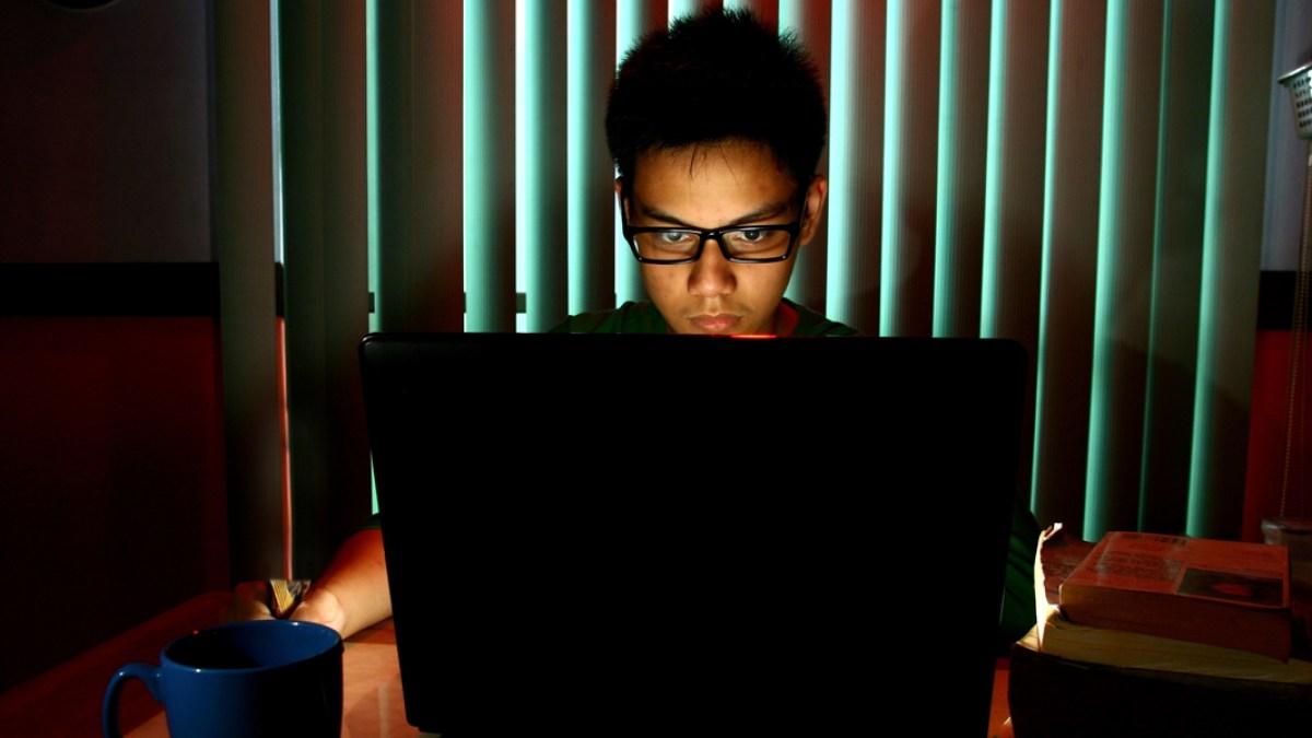 TEEN,BOY,COMPUTER