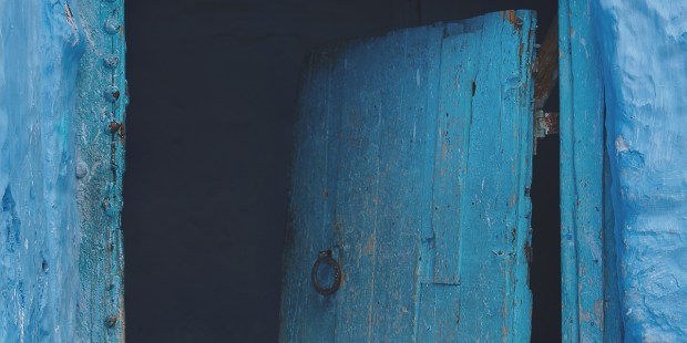 DOOR