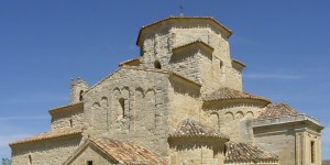 How to tell a Romanesque church from a Gothic one