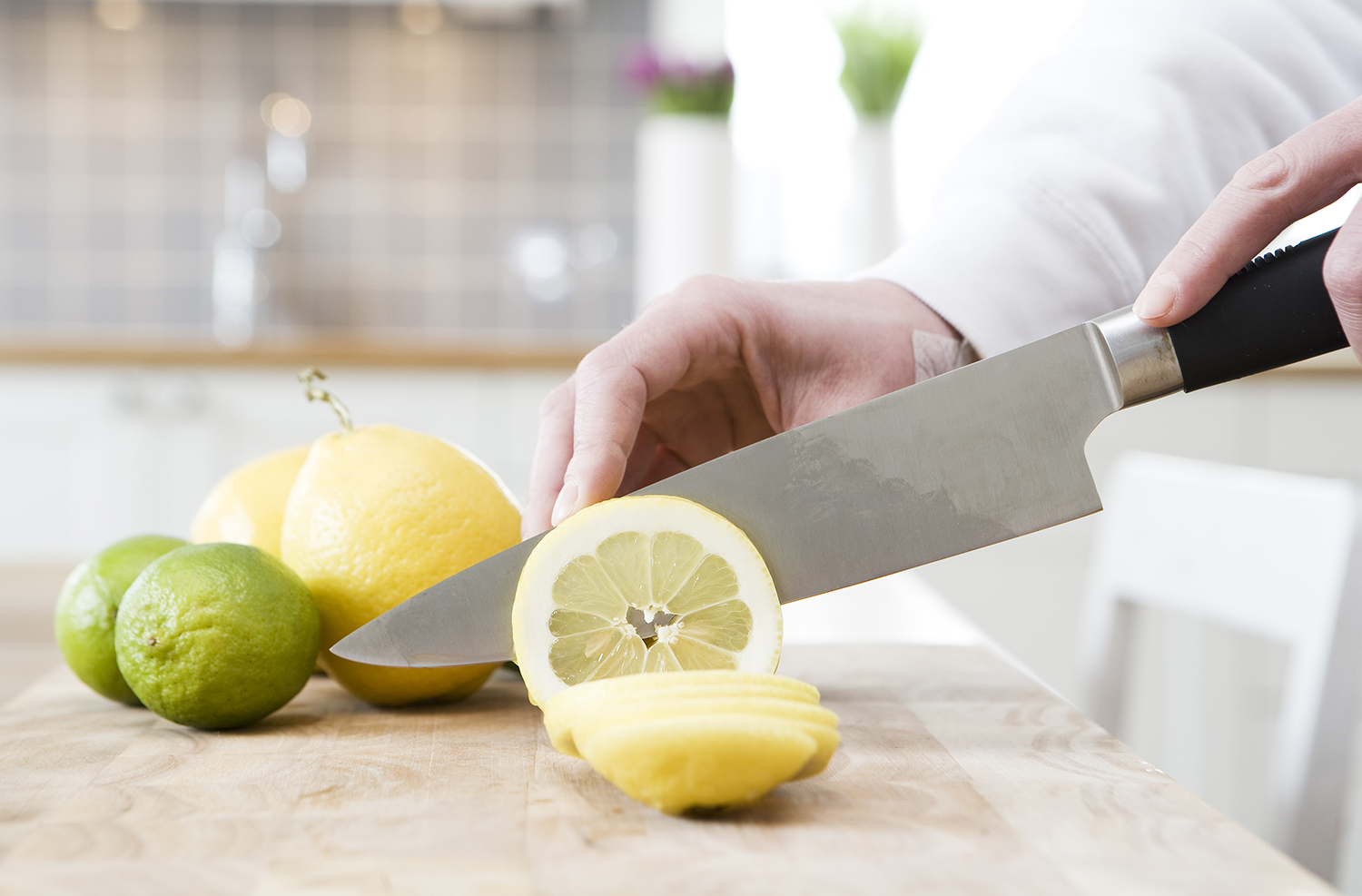 Cutting Lemons