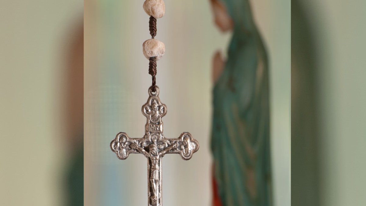 MADONNA WITH ROSARY
