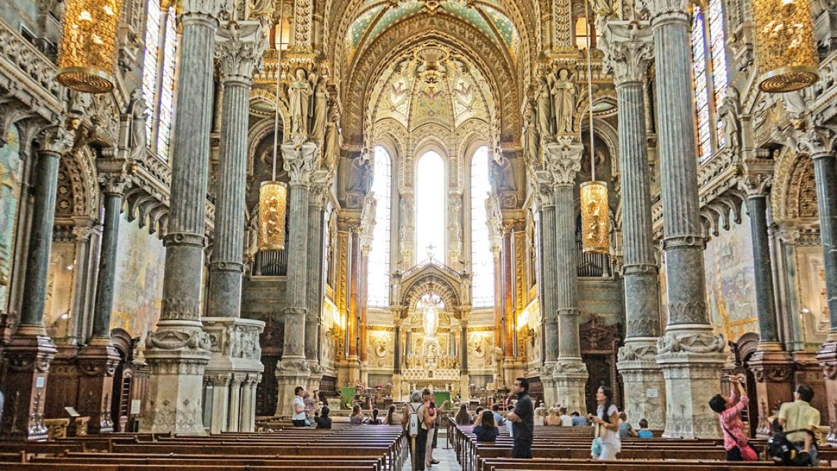 NOTRE DAME