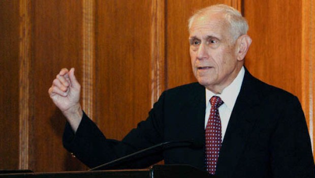DONALD KAGAN