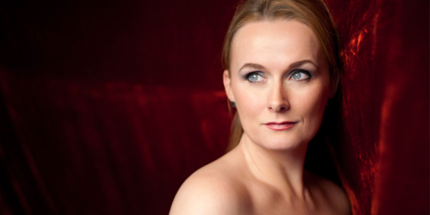 ANNA HOFMANN