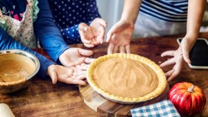 KIDS,BAKING,HOLIDAYS