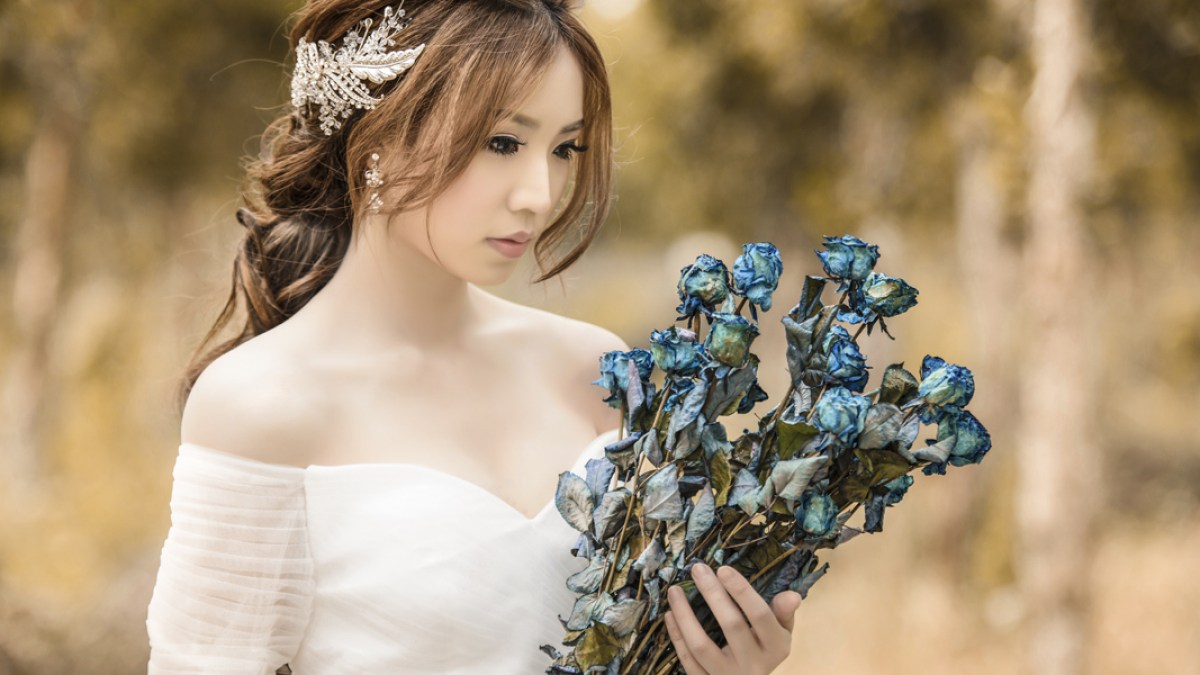 BRIDE,WEDDING