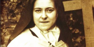 How to deal with distractions during prayer, according to St. Therese of Lisieux