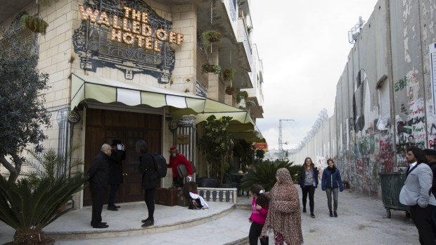 Banksy otwiera hotel w Betlejem