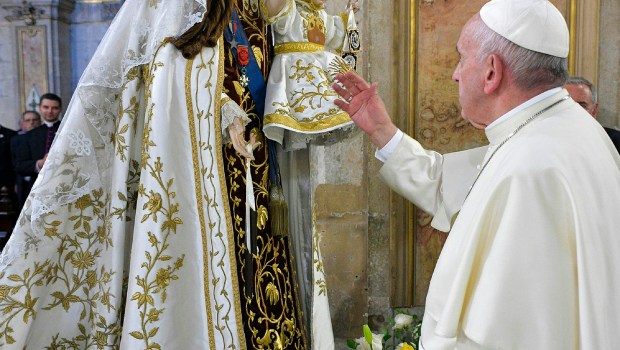 POPE FRANCIS,BLESSED MOTHER,CHILD,CHILE