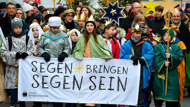 EPIPHANY,CAROLERS