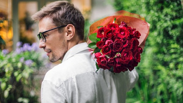 MAN,HUSBAND,FLOWERS