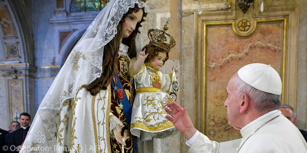 3 Concrete ways to live eucharistically as Mary did: Pope explains