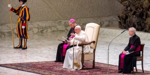 Pope Francis: Why is silence so important during Mass?