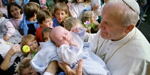 John Paul II’s butler relates a miracle obtained through Wojtyla’s intercession