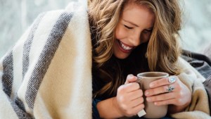 WOMAN,HOME,BLANKET