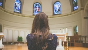 WOMAN,PRAYING,PRAYER