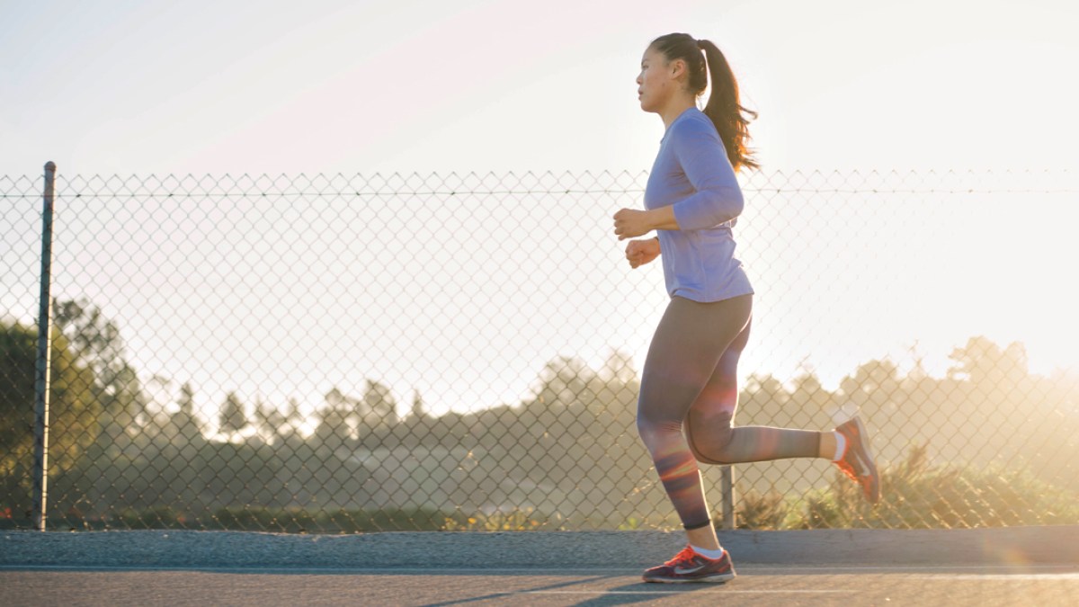 WOMAN,RUNNING,FITNESS,EXERCISE