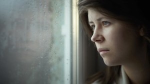 WOMAN,ALONE,DEPRESSED