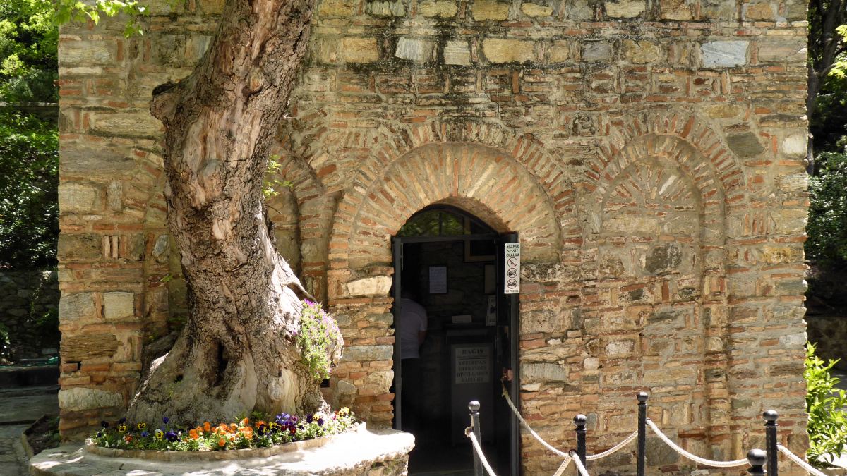 MARY'S HOUSE