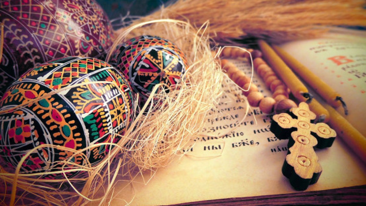 EASTER EGGS