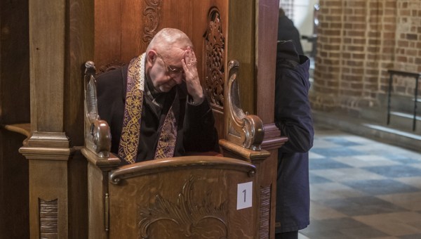 NOC KONFESJONAŁÓW 2018