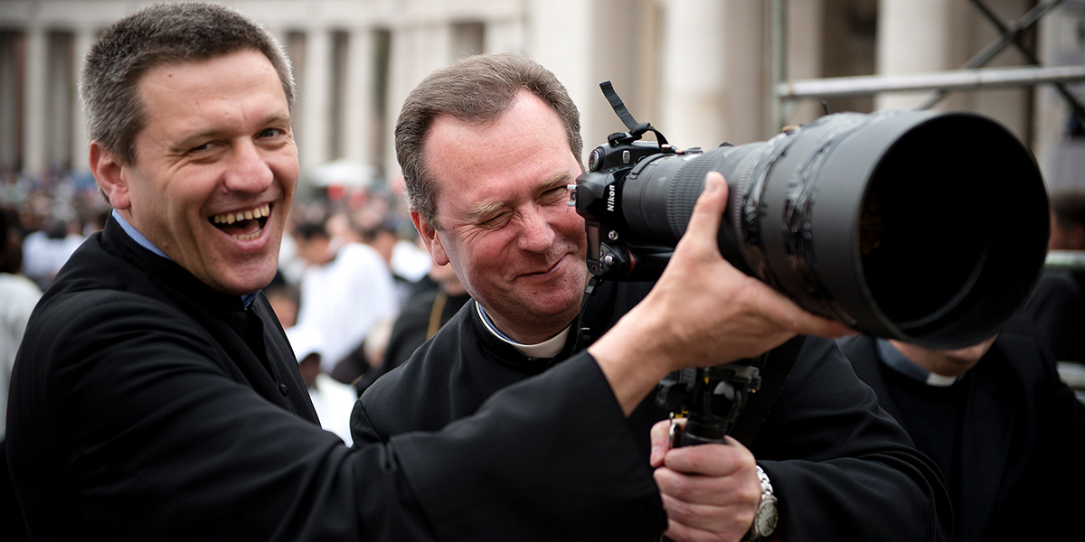 PRIEST,CAMERA