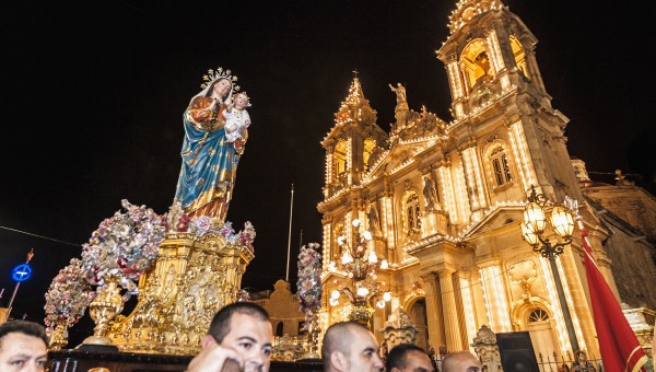 PROCESSION,MALTA,MARY