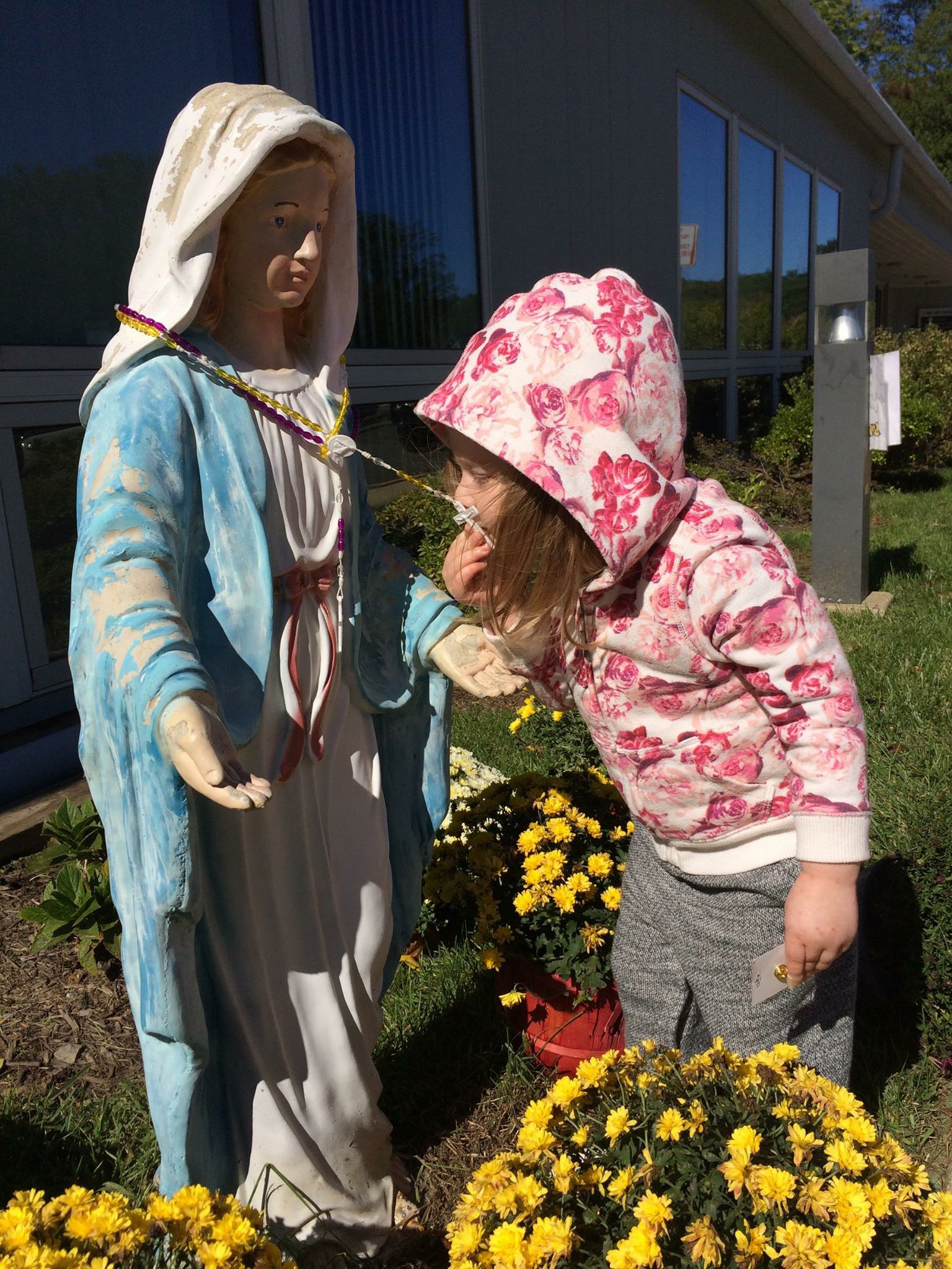 MOTHER MARY STATUE