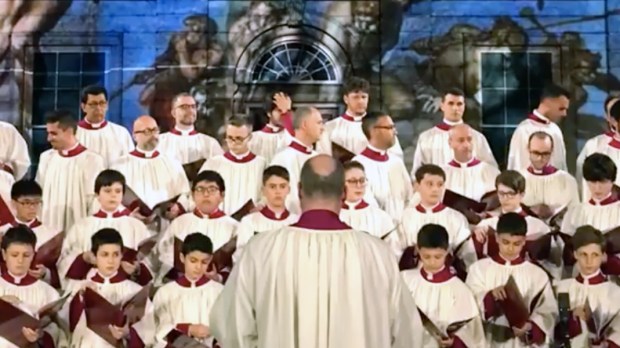 CHOIR AT MET GALA