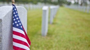 US FLAG,MILITARY,CEMETERY