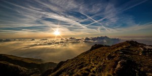 Wake up in the light of Christ with this morning prayer