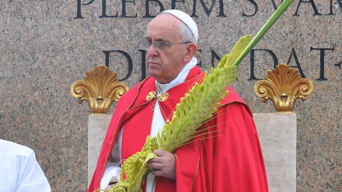 Pope Francis during the Palm Sunday celebration 1 – pt