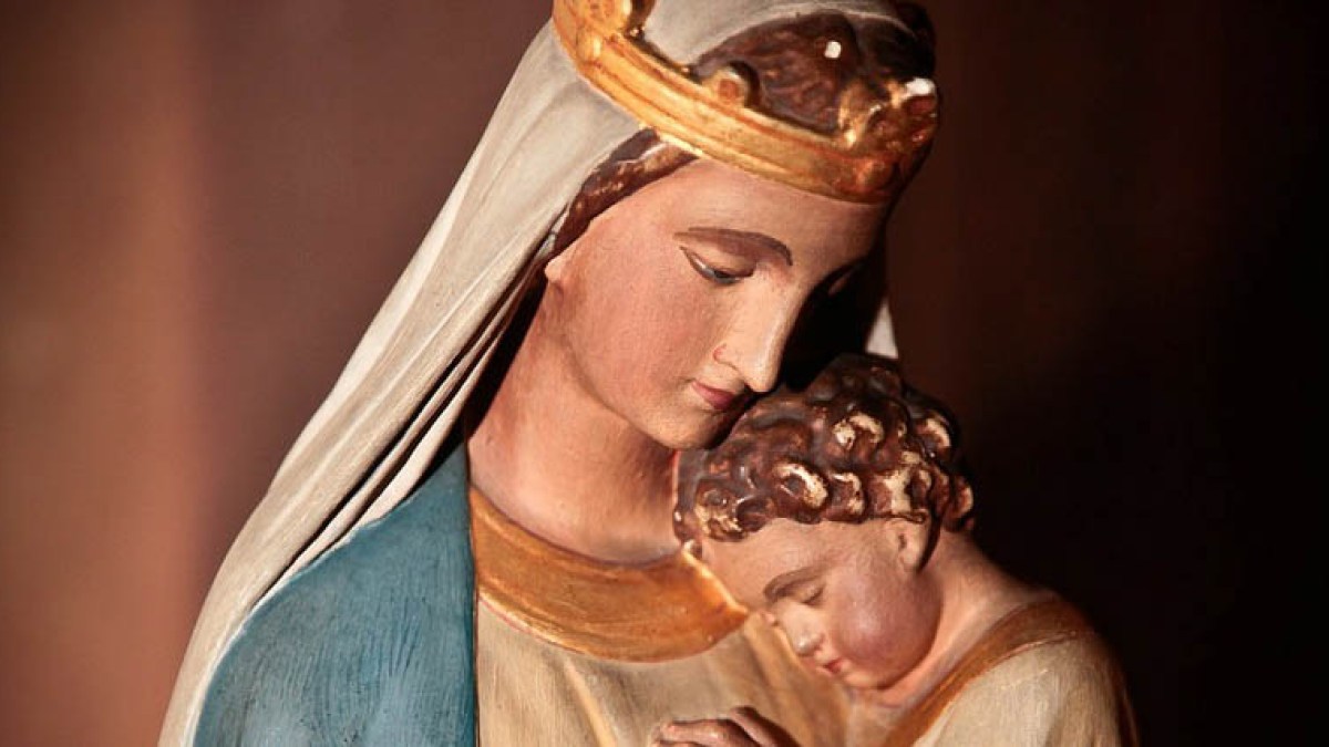 MARY,JESUS,STATUE