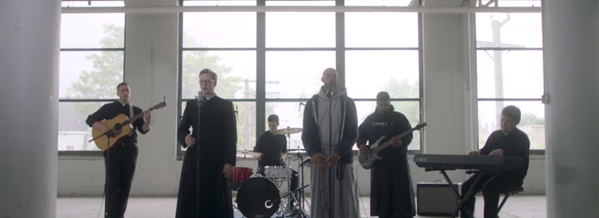SINGING,SEMINARIANS,KNIGHTS OF COLUMBUS
