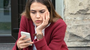 WOMAN ON PHONE