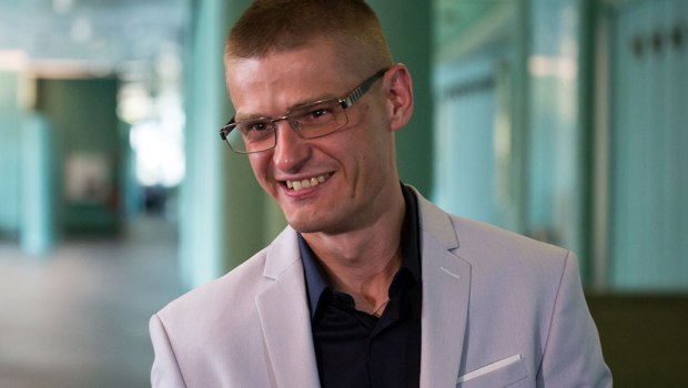 TOMASZ KOMENDA