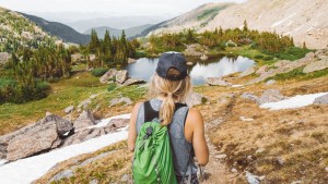 WOMAN,HIKING,MOUNTAINS