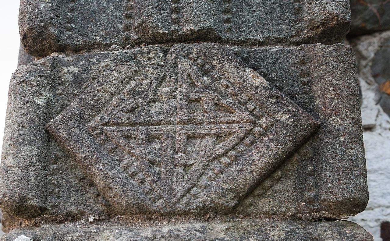 CELTIC KNOT TRINITY